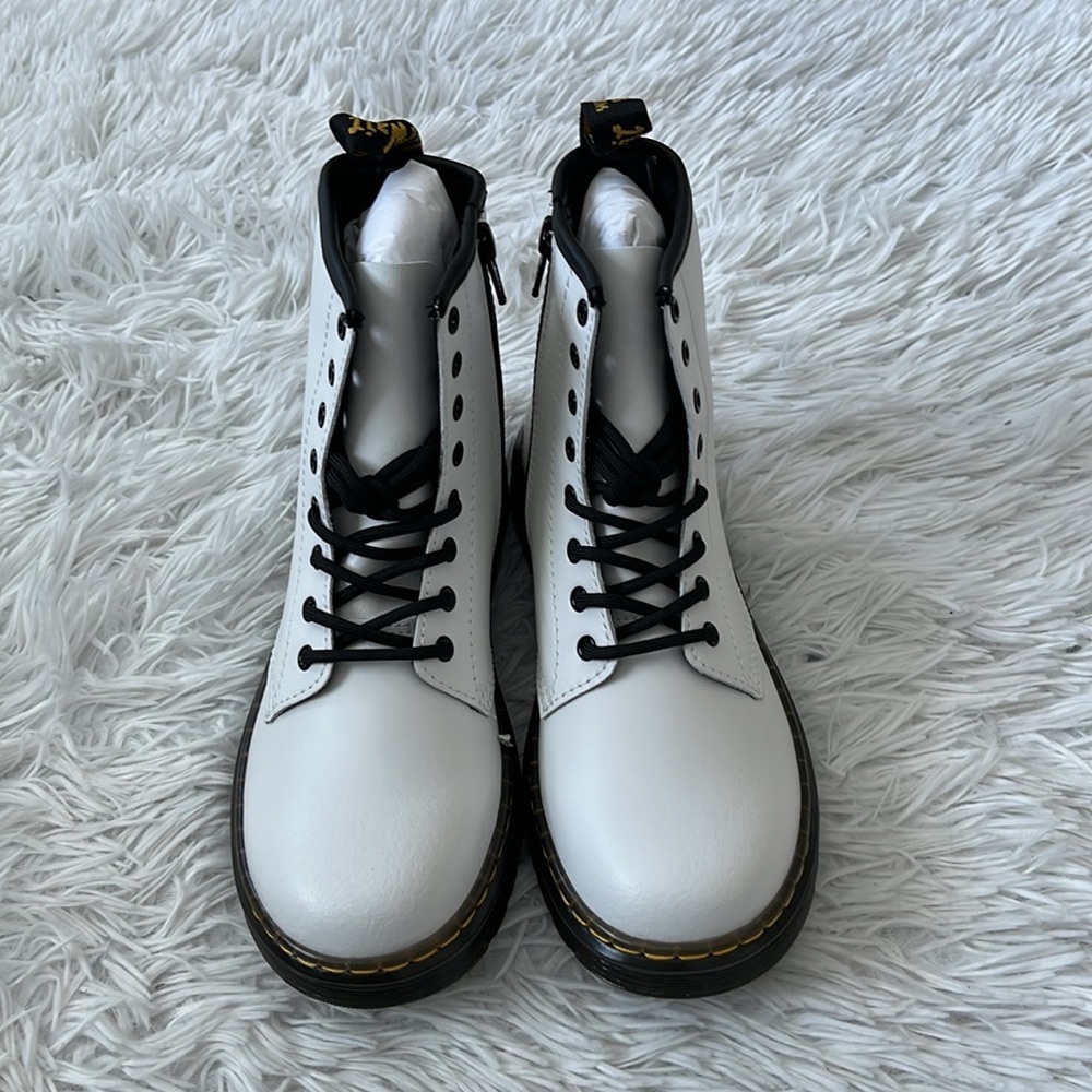 Dr. Martens Kids' Zavala Combat Lace Up Boot Big Kid in white size 5 - Picture 4 of 12